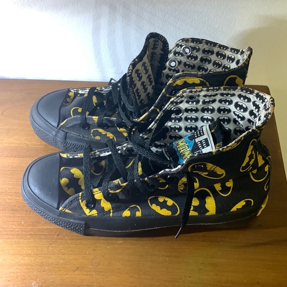 Converse Other - Vintage Converse Batman High Top Sneakers Size 4